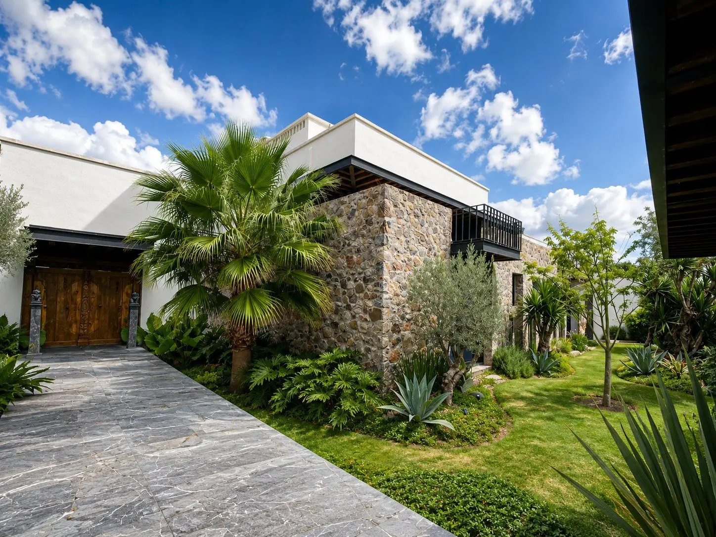 Casa Campanas