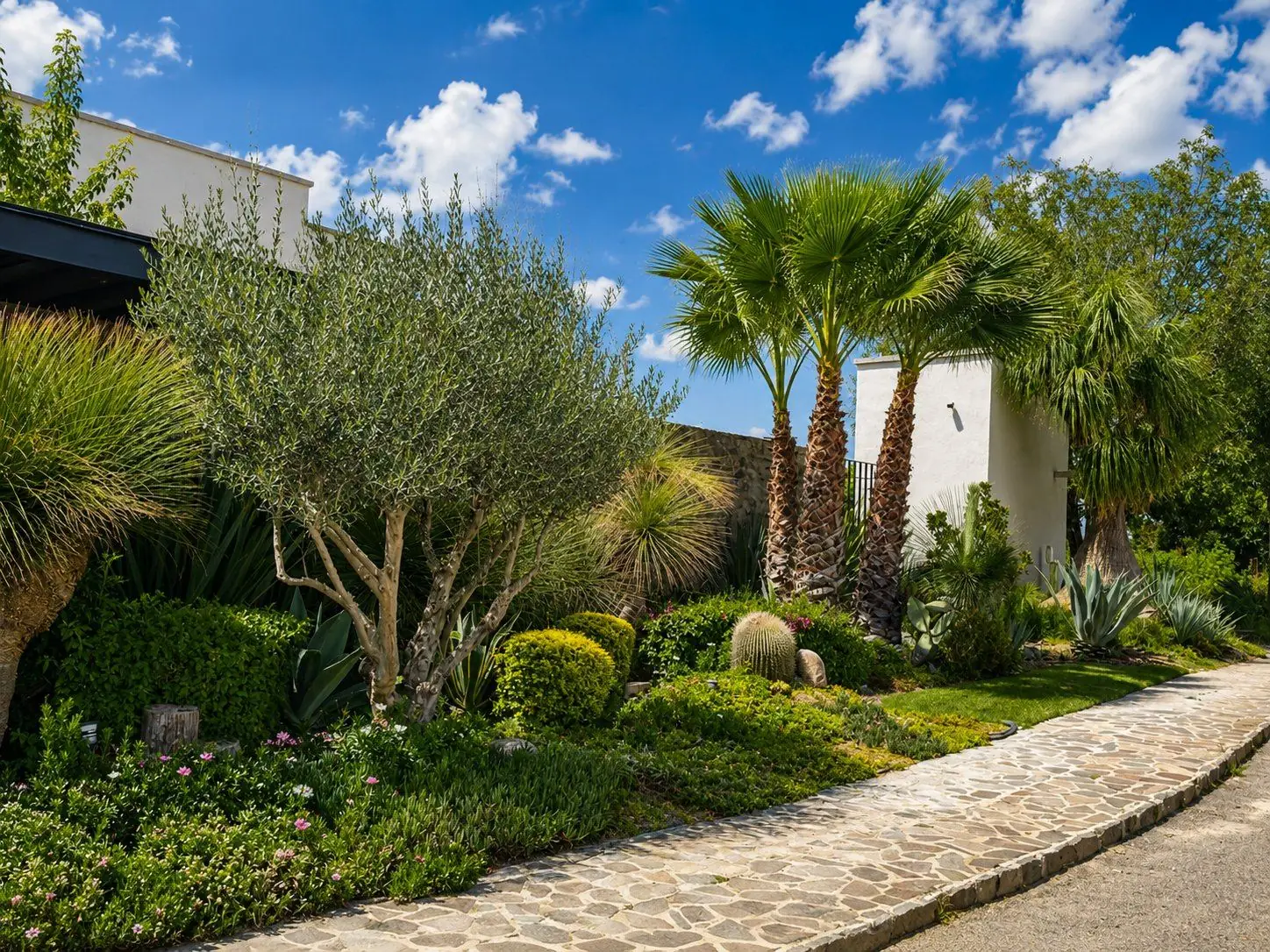 Casa Campanas
